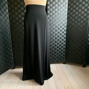 Graham & Spencer Black Polyester/Spandex Long Skirt, size L